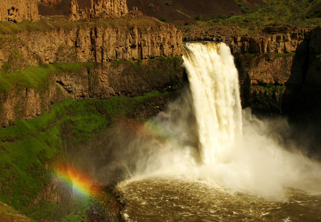 Palouse Falls and Rainbow