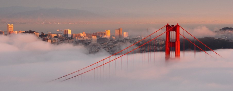 Golden_Gate_Fog_1