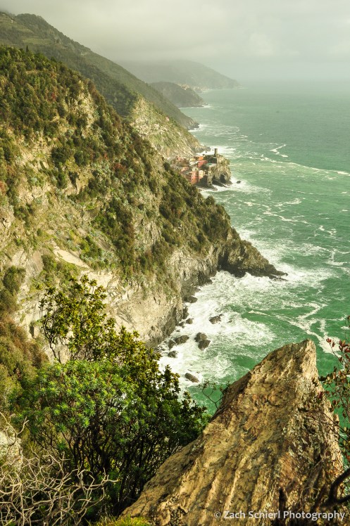 Steep cliffs rise out of the sea in the Cinque Terre
